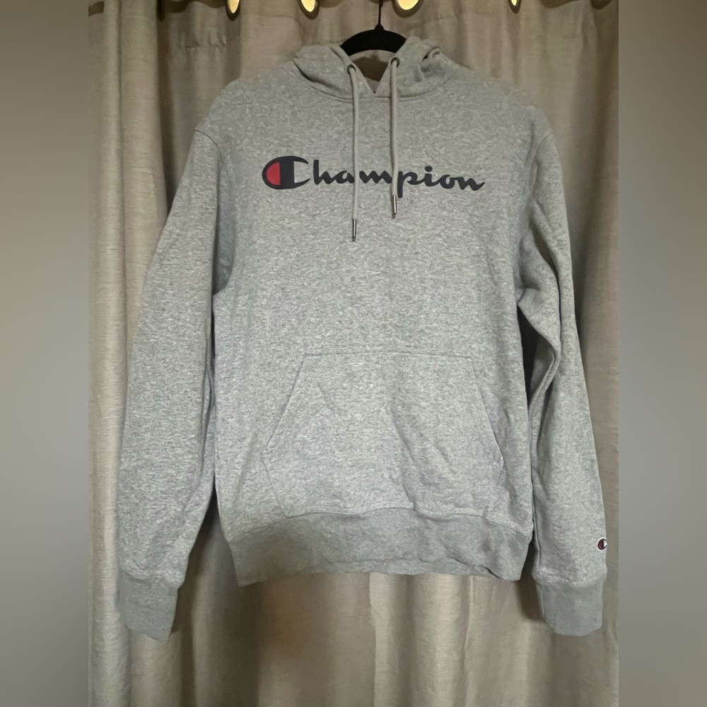 Champion Athleticwear Label in gray